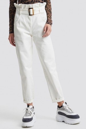 Camille Botten x NA-KD Paper Waist Baggy Jeans White - flipped