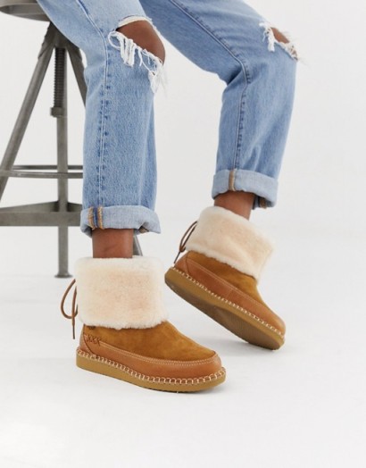 Ugg Quinlin Fluff Boot in Chestnut – brown fur boots