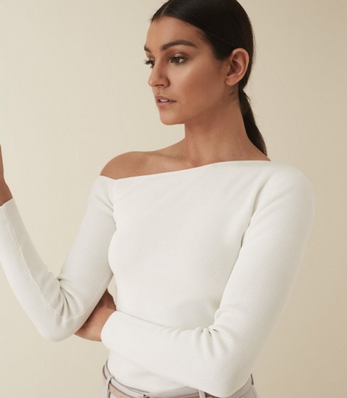 REISS ANISA KNITTED ASYMMETRIC NECKLINE TOP WHITE ~ chic one shoulder tops
