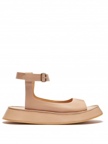 JIL SANDER Leather flatform sandals in beige ~ backless flatforms