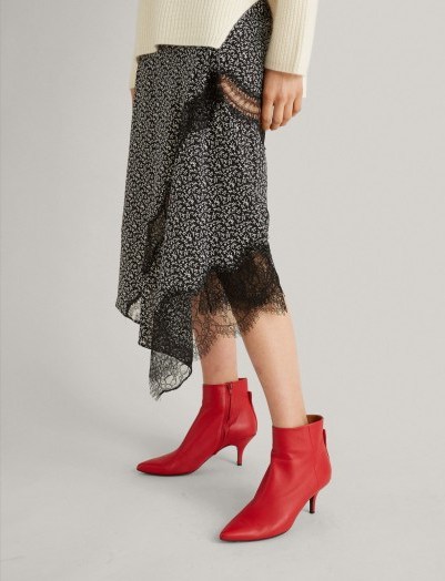 JOSEPH The Sioux Pointed Boots in Red / kitten heel ankle boots - flipped