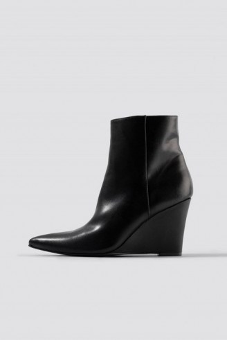 NA-KD Wedge Heel Boots in Black | wedged ankle boot - flipped