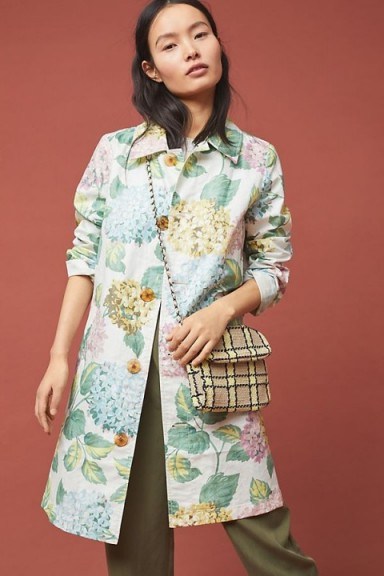 ANTHROPOLOGIE Mellie Hydrangea Raincoat – pretty floral mac for spring - flipped