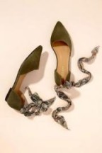Indi & Cold Verde Flats | dark-green ankle tie shoes