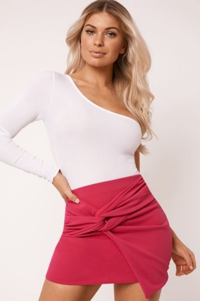 IN THE STYLE LURLINE PINK CREPE TWIST FRONT MINI SKIRT