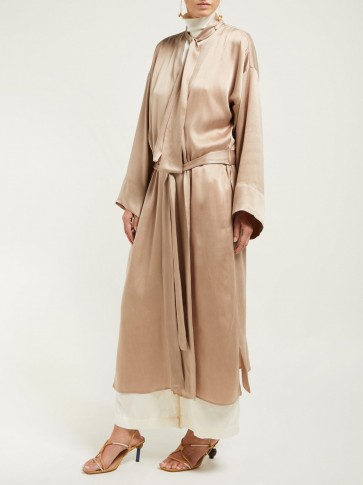 WORME The Long silk crepe de Chine robe in beige