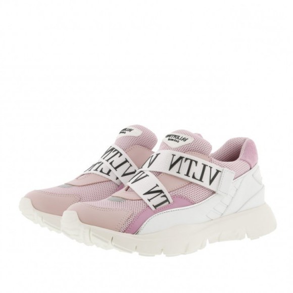 Fashionette Valentino VLTN Sneakers Pink | cute trainers | not for running but great for fashion - flipped