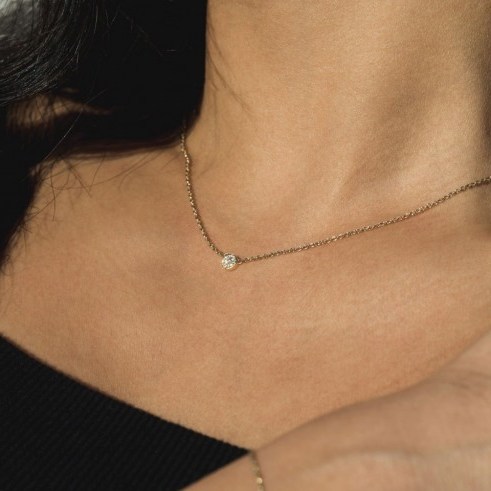 Otiumberg White Diamond Disc Necklace. Ft Aboveground Diamonds 9-karat solid yellow gold | dainty necklaces - flipped