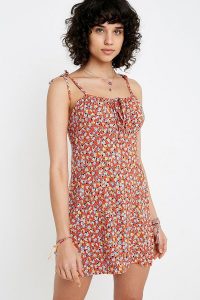 UO Julia Tie Sun Dress in Red / ditsy floral sundress