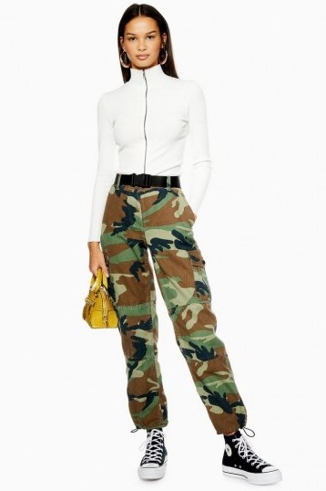 TOPSHOP Belted Camouflage Trousers in Khaki / cuffed camo pants - flipped