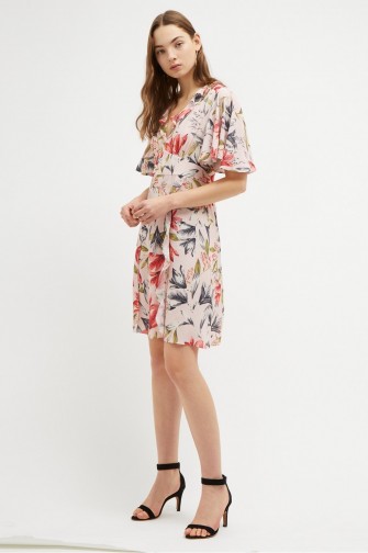 FRENCH CONNECTION CADENCIA CREPE SHORT FLORAL DRESS Light Sweet Pea Multi / pale pink dresses