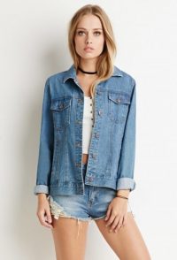 Forever 21 Classic Denim Jacket in medium denim – as worn by Cara Delevingne out in New York, 29 September 2015. Celebrity fashion | star style | what celebrities wear | womens casual jackets
