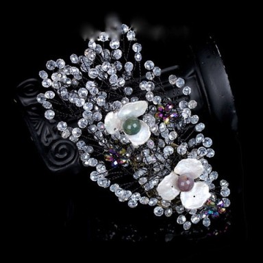 Crystal brooch – Tutu’s Jewellery