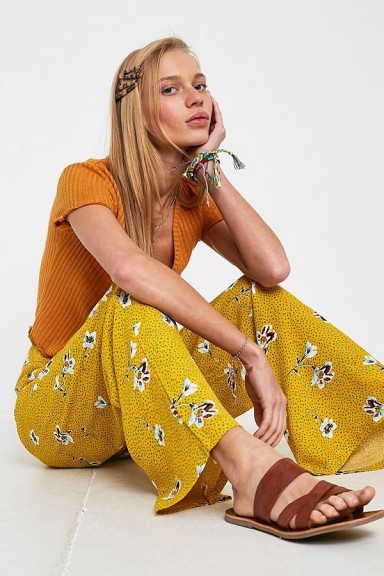 Dot & X Madison Floral Print Trousers in Yellow