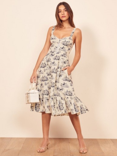 Reformation Dolci Dress in Toile | low sweetheart neckline summer dresses