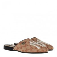 Gucci GG NY Yankees Patch Slipper Beige | Fashionette | Go Yankees!