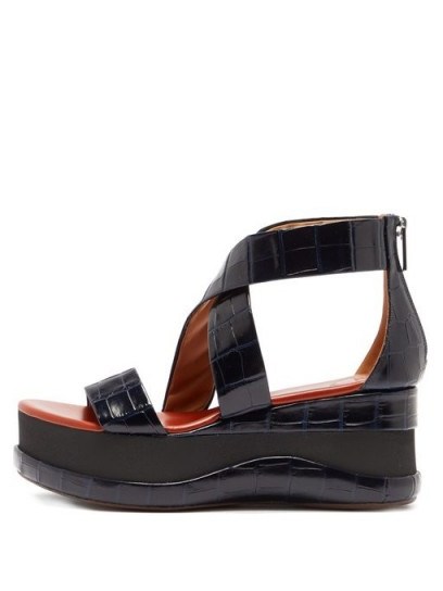 CHLOÉ Crocodile-embossed leather flatform sandals / navy blue cross strap flatforms - flipped