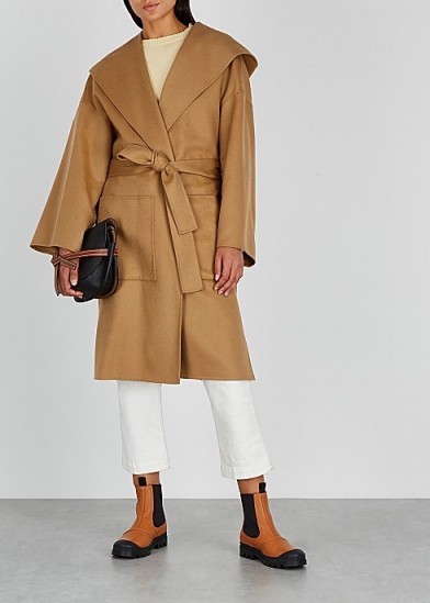 LOEWE Camel wool and cashmere-blend coat ~ light-brown belted coats