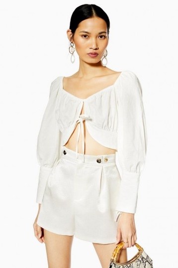 Topshop Satin Button Shorts in Ivory | summer look - flipped
