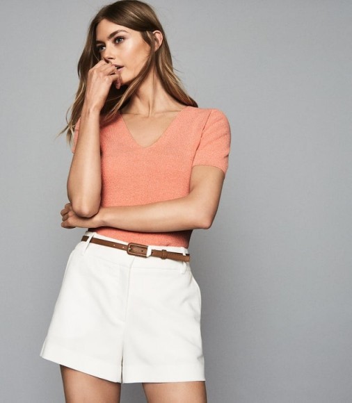 Reiss ADA V-NECK KNITTED TOP CORAL | short sleeve summer knit