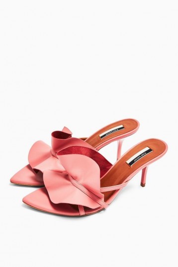 TOPSHOP RUFFLE Pink V Point Mules