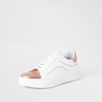 RIVER ISLAND White metallic lace-up trainers – sports luxe