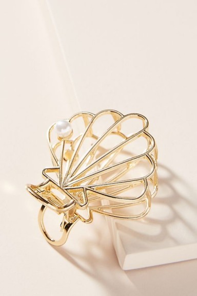 Petit Moments Sally Shell Hair Clip Gold | sea inspired accessories