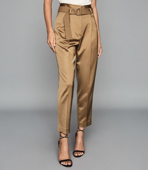 REISS BRYN SATIN BELTED STRAIGHT LEG TROUSERS GOLD