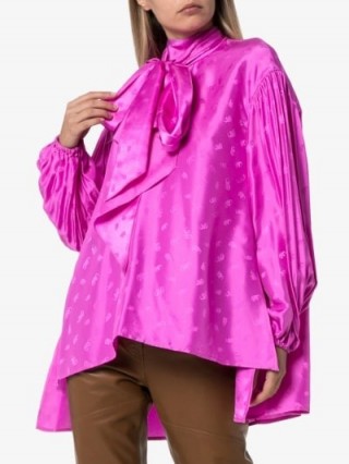 Chloé Pussybow C Logo Blouse / pink asymmetric blouses