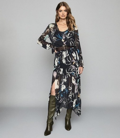 REISS CARINA FLORAL PRINTED MAXI DRESS NAVY / asymmetric dresses - flipped