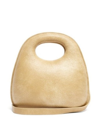 LEMAIRE Egg cracked beige-leather bag - flipped