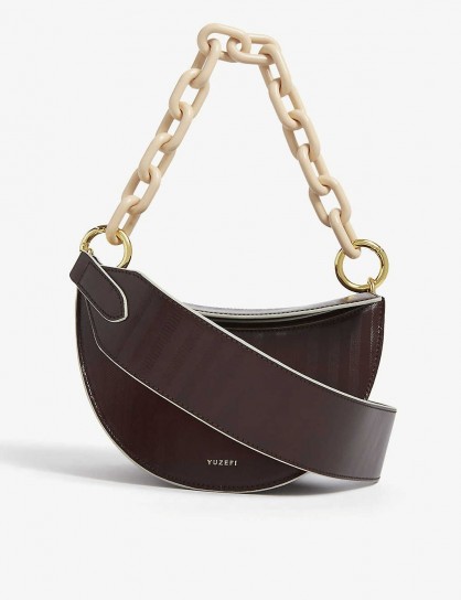 YUZEFI Doris leather shoulder bag in herringbone – chunky chain bags