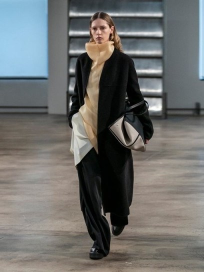 THE ROW Luisa belted felted-wool coat in dark-grey – effortlessly stylish winter coats - flipped