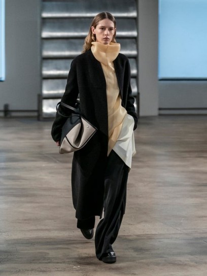 THE ROW Luisa belted felted-wool coat in dark-grey – effortlessly stylish winter coats