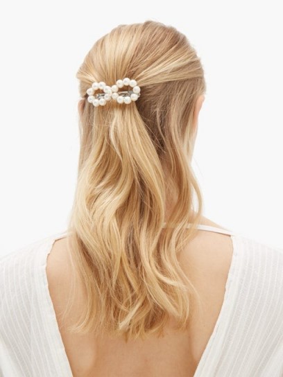 TIMELESS PEARLY Pearl hair clip | feminine hairstyle accessories