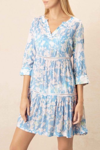 heidi klein Langkawi V Neck Tunic Dress – floral beachwear – blue floral poolside dresses