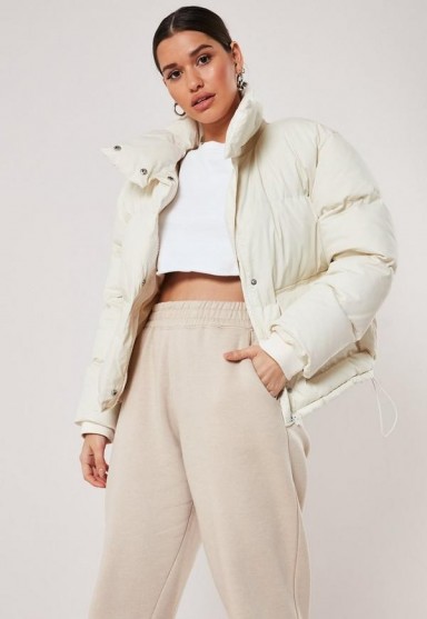 MISSGUIDED white puffer jacket – on-trend padded winter jackets