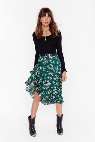 NASTY GAL Nothing Bud a Goodtime Floral Midi Skirt in Green. SIDE RUFFLE SKIRTS