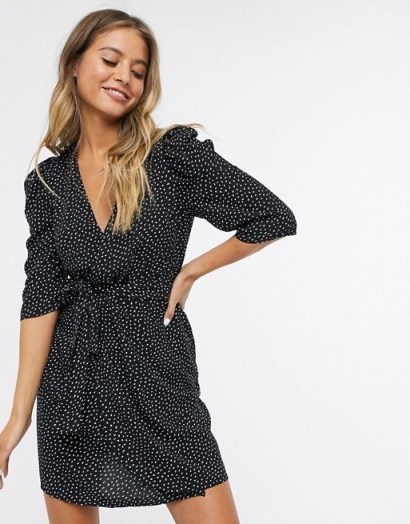 Pull&Bear wrap dress in dot print / puff sleeved day dresses - flipped