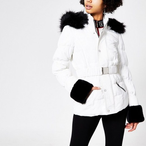 RIVER ISLAND White quilted faux fur hood fitted jacket / luxe style winter jackets - flipped