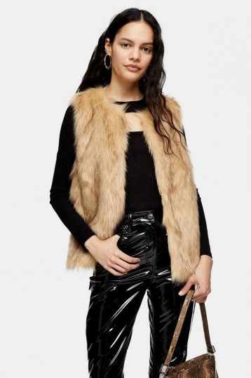 TOPSHOP Camel Tipped Faux Fur Gilet / fluffy gillets / sleeveless winter jacket - flipped