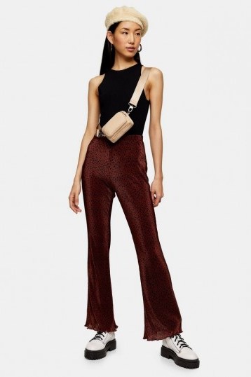 TOPSHOP Rust Spot Plisse Flare Trousers / floaty flares - flipped