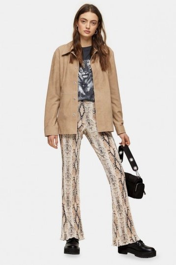 TOPSHOP Snake Print Plisse Flare Trousers - flipped