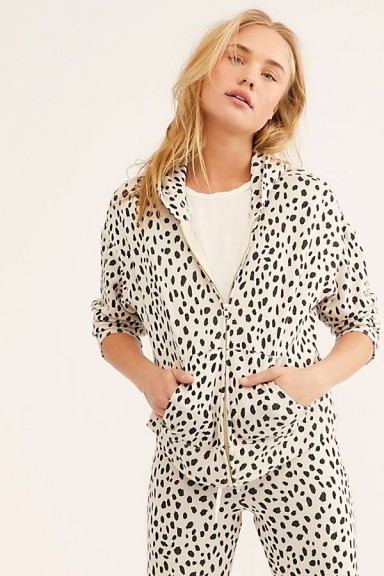 Monrow Cheetah Boxy Zip-Up Hoodie in Bone – animal print hoodies