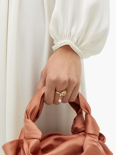 CHLOÉ Callie faux pearl-drop ring in gold-tone brass