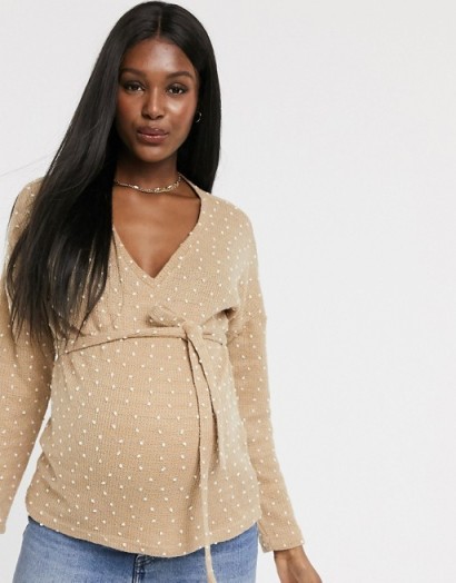 Mamalicious Maternity v neck top with tie waist in nude spot print