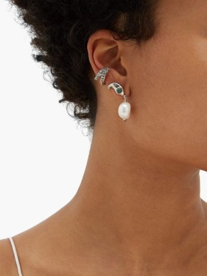 CHLOÉ Snake faux-pearl drop cuff earrings - flipped