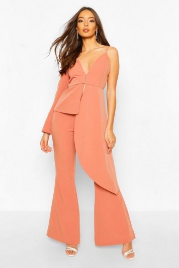 Boohoo Occasion Tailored Flare Trouser Apricot