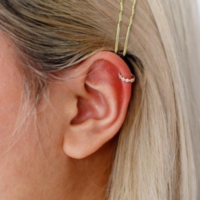 Astrid & Miyu Dainty Crystal Clicker in Gold / ear huggies / single dainty earrings - flipped