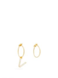 THEODORA WARRE Mismatched V-charm gold-plated hoop earrings